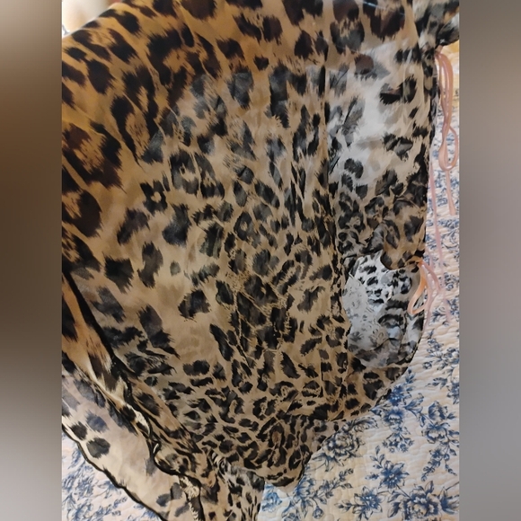 Leopard Print Cami Top and Skirt Silk Set - Picture 6 of 11